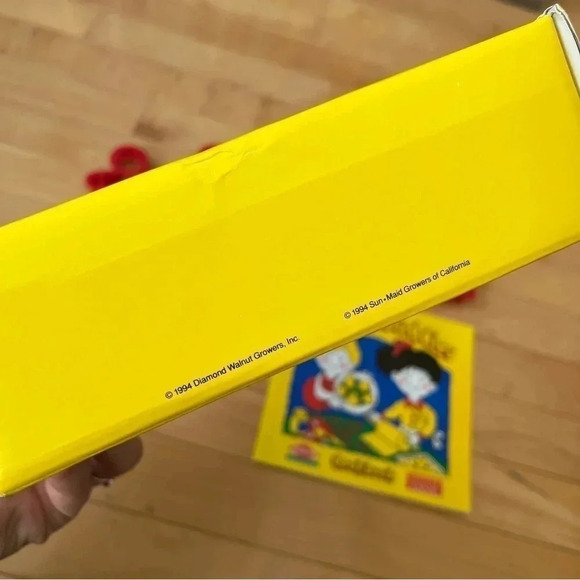 1994 SUNMAID RAISINS & DIAMOND WALNUTS BAKING BUDDIES BAKING KIT Cookie Cutters - Picture 5 of 9